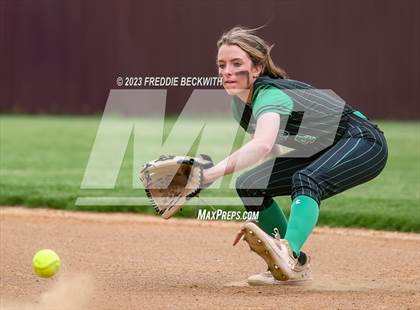 Thumbnail 1 in Tioga @ Collinsville photogallery.