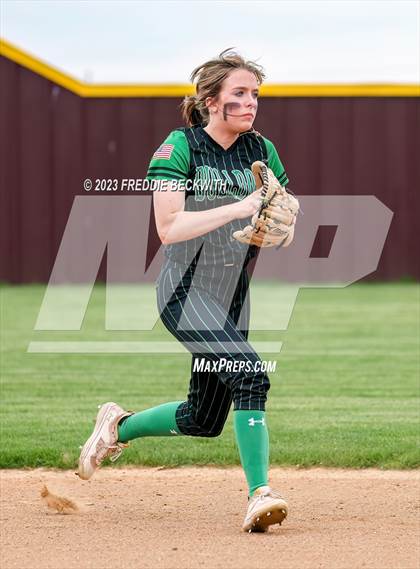 Thumbnail 1 in Tioga @ Collinsville photogallery.