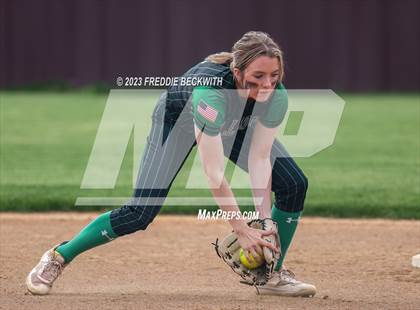 Thumbnail 1 in Tioga @ Collinsville photogallery.