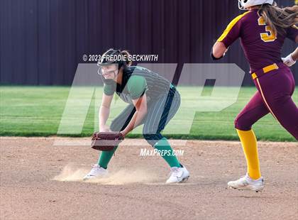 Thumbnail 3 in Tioga @ Collinsville photogallery.
