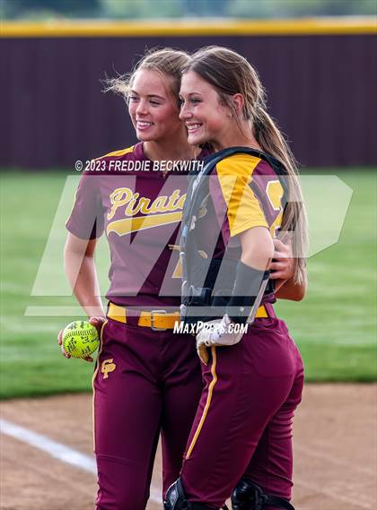 Thumbnail 3 in Tioga @ Collinsville photogallery.