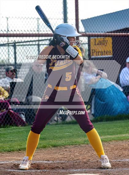 Thumbnail 3 in Tioga @ Collinsville photogallery.