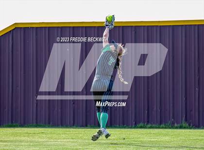 Thumbnail 2 in Tioga @ Collinsville photogallery.