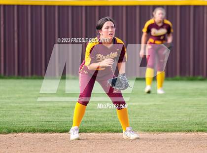 Thumbnail 3 in Tioga @ Collinsville photogallery.