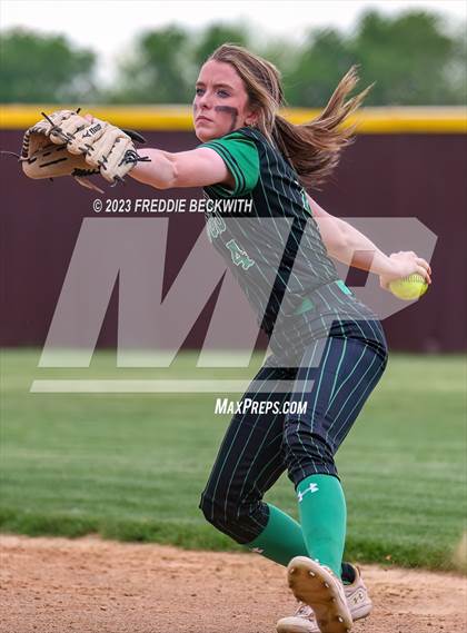 Thumbnail 2 in Tioga @ Collinsville photogallery.