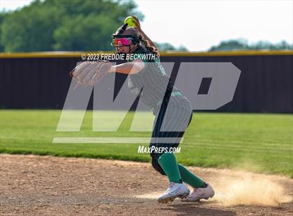 Thumbnail 3 in Tioga @ Collinsville photogallery.