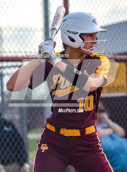 Thumbnail 2 in Tioga @ Collinsville photogallery.
