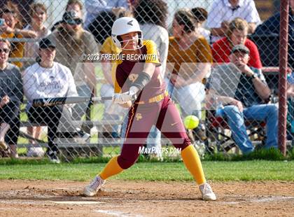 Thumbnail 3 in Tioga @ Collinsville photogallery.