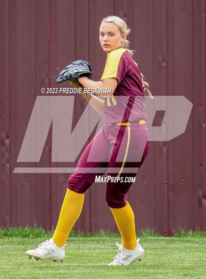 Thumbnail 2 in Tioga @ Collinsville photogallery.