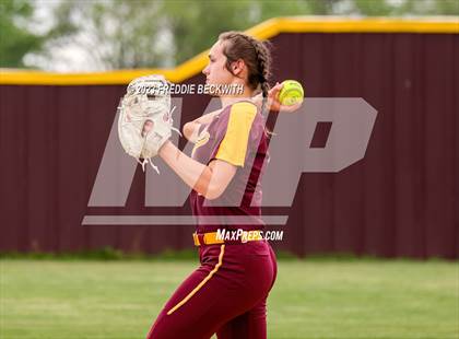 Thumbnail 3 in Tioga @ Collinsville photogallery.