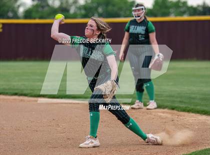 Thumbnail 2 in Tioga @ Collinsville photogallery.