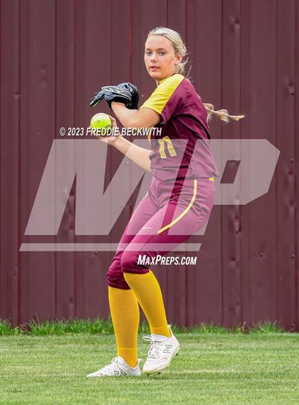 Thumbnail 3 in Tioga @ Collinsville photogallery.