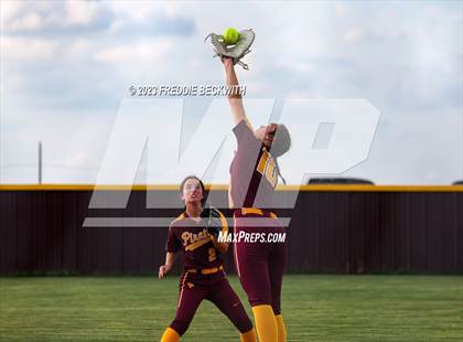 Thumbnail 3 in Tioga @ Collinsville photogallery.