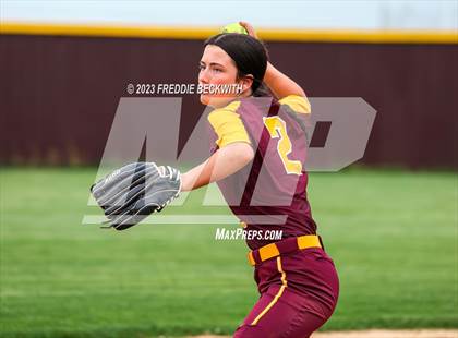 Thumbnail 1 in Tioga @ Collinsville photogallery.