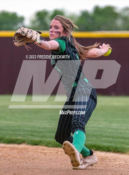 Thumbnail 3 in Tioga @ Collinsville photogallery.