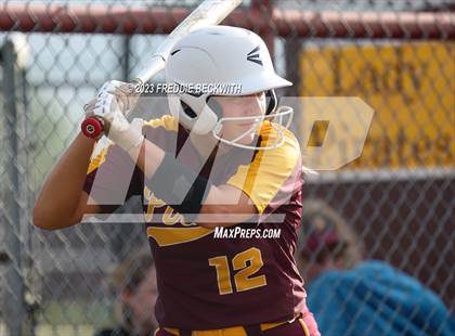 Thumbnail 2 in Tioga @ Collinsville photogallery.