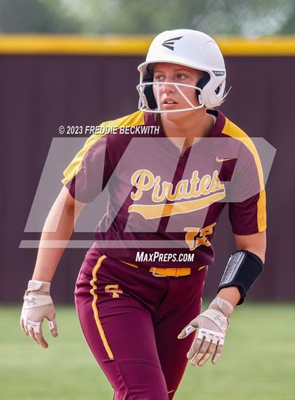 Thumbnail 3 in Tioga @ Collinsville photogallery.