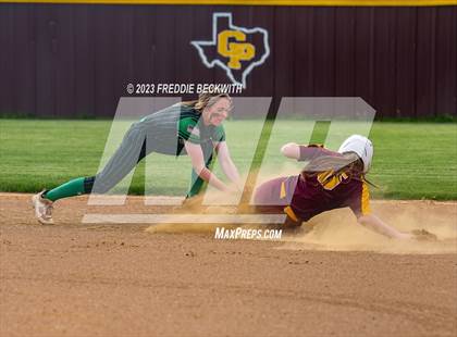 Thumbnail 1 in Tioga @ Collinsville photogallery.