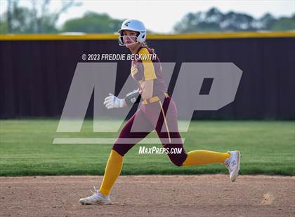 Thumbnail 1 in Tioga @ Collinsville photogallery.