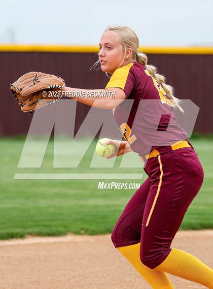 Thumbnail 1 in Tioga @ Collinsville photogallery.