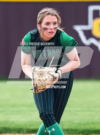 Thumbnail 2 in Tioga @ Collinsville photogallery.
