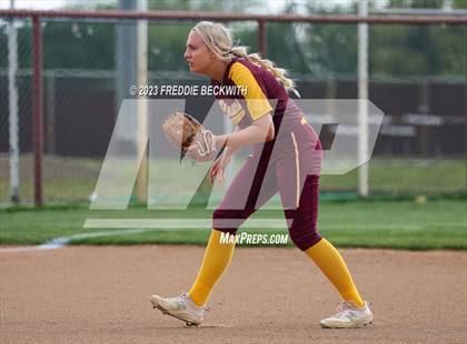 Thumbnail 2 in Tioga @ Collinsville photogallery.