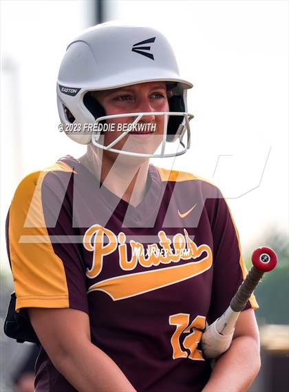 Thumbnail 1 in Tioga @ Collinsville photogallery.