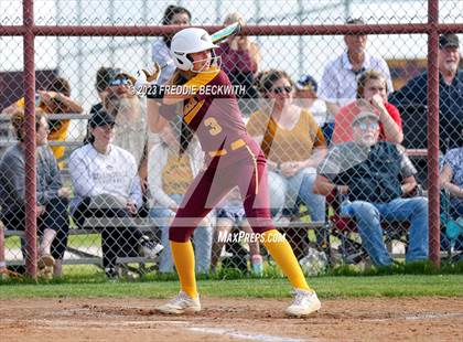 Thumbnail 2 in Tioga @ Collinsville photogallery.