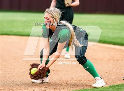 Thumbnail 3 in Tioga @ Collinsville photogallery.