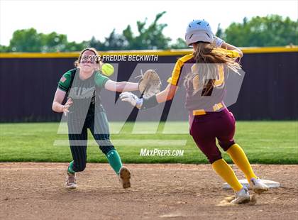 Thumbnail 1 in Tioga @ Collinsville photogallery.