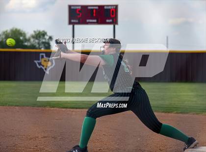 Thumbnail 3 in Tioga @ Collinsville photogallery.
