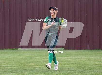 Thumbnail 2 in Tioga @ Collinsville photogallery.