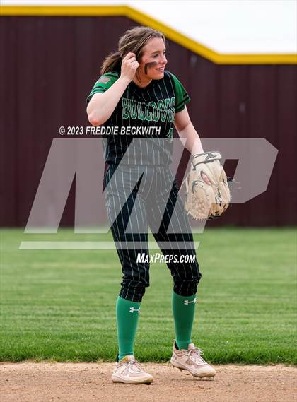 Thumbnail 2 in Tioga @ Collinsville photogallery.