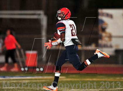 Thumbnail 1 in Roosevelt @ Charter Oak photogallery.