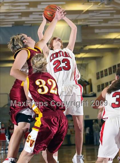 Thumbnail 1 in Star Valley @ Central High (2009 McDonald Classic) photogallery.