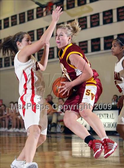 Thumbnail 1 in Star Valley @ Central High (2009 McDonald Classic) photogallery.