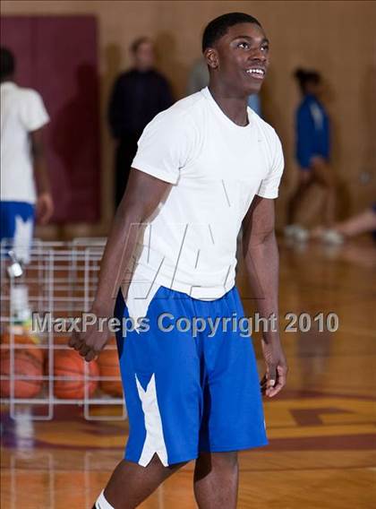 Thumbnail 1 in Crosby at St. Joseph (CIAC 2nd Round) photogallery.