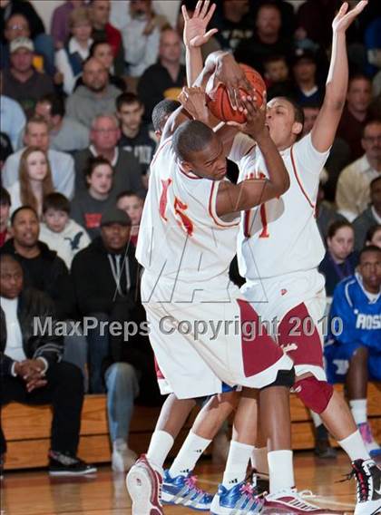 Thumbnail 1 in Crosby at St. Joseph (CIAC 2nd Round) photogallery.