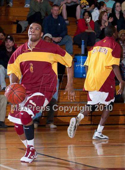 Thumbnail 1 in Crosby at St. Joseph (CIAC 2nd Round) photogallery.