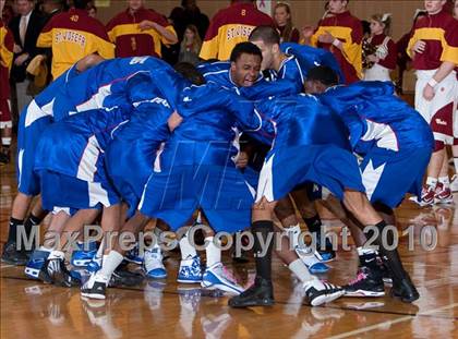 Thumbnail 1 in Crosby at St. Joseph (CIAC 2nd Round) photogallery.