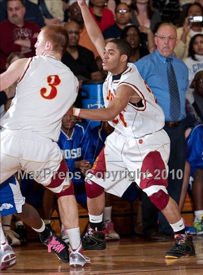 Thumbnail 3 in Crosby at St. Joseph (CIAC 2nd Round) photogallery.