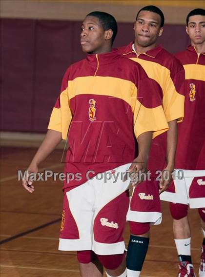 Thumbnail 3 in Crosby at St. Joseph (CIAC 2nd Round) photogallery.