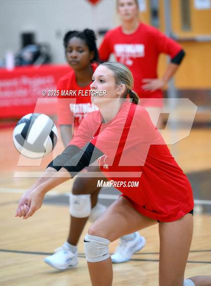 Thumbnail 2 in JV: Bishop Moore @ Oviedo photogallery.
