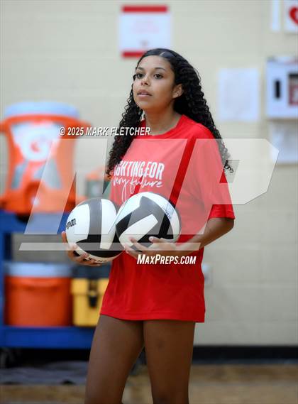 Thumbnail 2 in JV: Bishop Moore @ Oviedo photogallery.