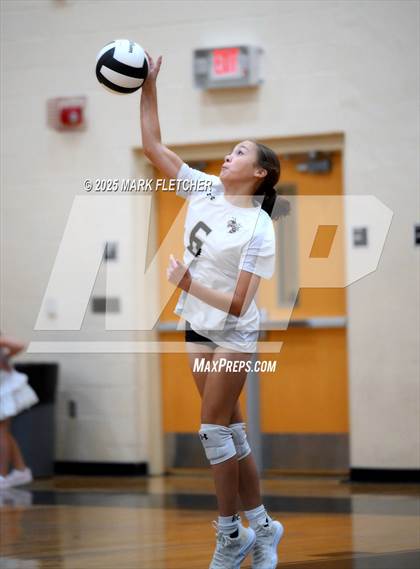 Thumbnail 1 in JV: Bishop Moore @ Oviedo photogallery.