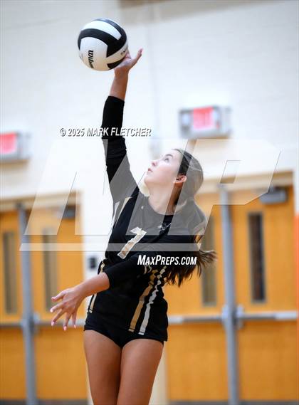 Thumbnail 2 in JV: Bishop Moore @ Oviedo photogallery.