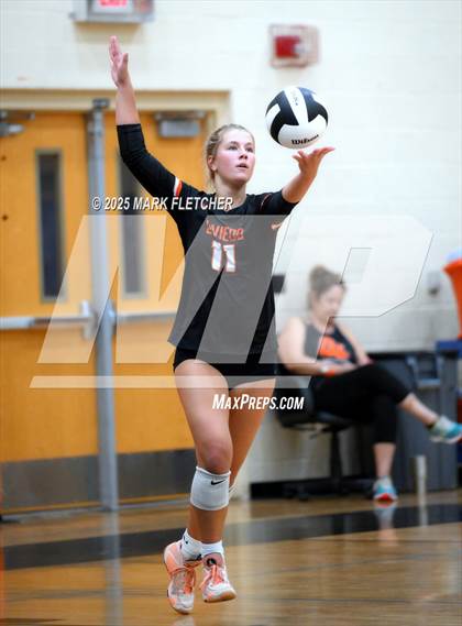 Thumbnail 2 in JV: Bishop Moore @ Oviedo photogallery.