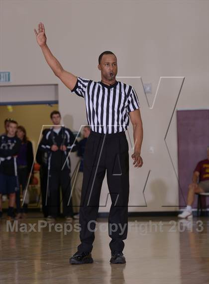 Thumbnail 1 in Godinez vs. Simi Valley (MaxPreps Holiday Classic) photogallery.