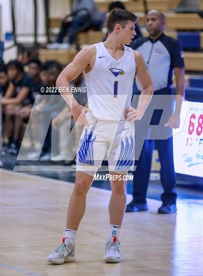 Thumbnail 1 in Etowah vs Luella (Lemon Street Classic) photogallery.