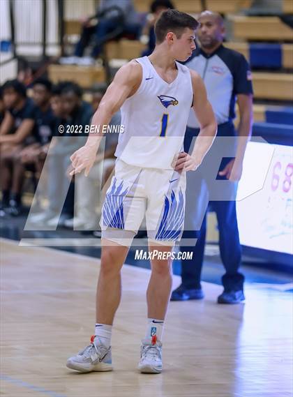 Thumbnail 2 in Etowah vs Luella (Lemon Street Classic) photogallery.